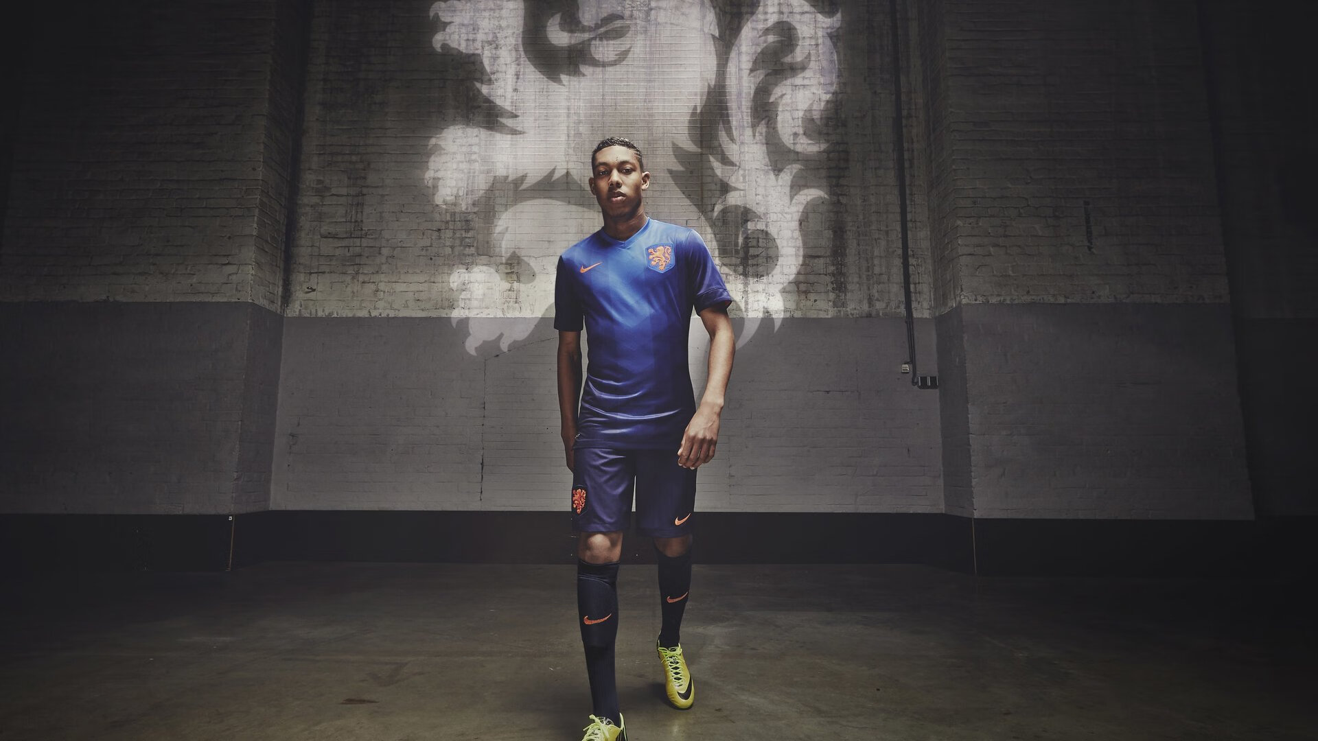 奥运周期关键战之夜,孔德关键制胜